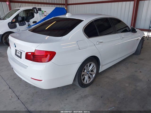 BMW 528I 2015 WBA5A5C52FD514213 Image 4