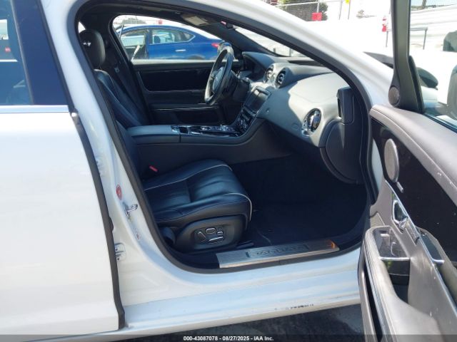 2014 JAGUAR XJ SAJWA2GZ3E8V60709 Photo 4