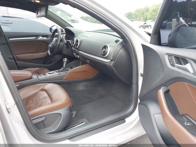 2016 AUDI A3 WAUA7GFF2G1066717 Photo 4