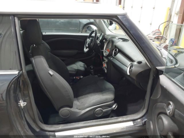 2007 MINI COOPER WMWMF33597TU60515 Photo 4