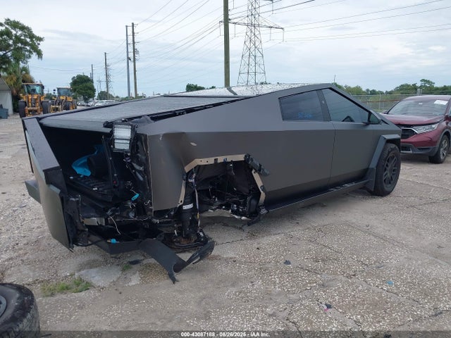 2024 TESLA CYBERTRUCK 7G2CEHED8RA054874 Photo 3