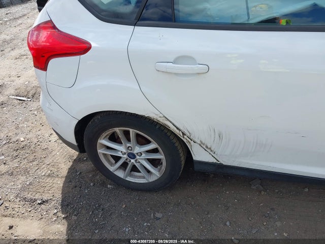 Ford 2.0l gdi 2018 1FADP3K29JL295599 Image 17