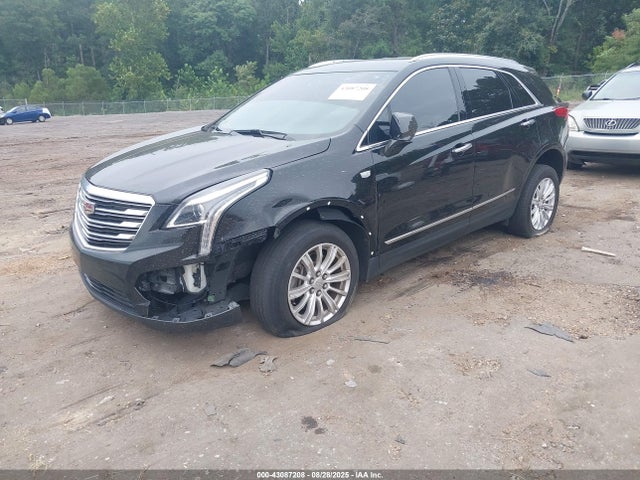 2017 CADILLAC XT5 1GYKNARS6HZ289570 Photo 1