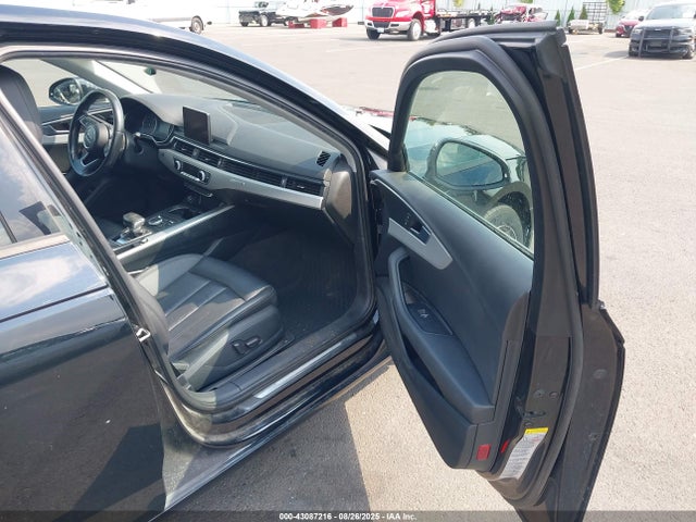 2017 AUDI A4 WAUANAF48HN042482 Photo 4