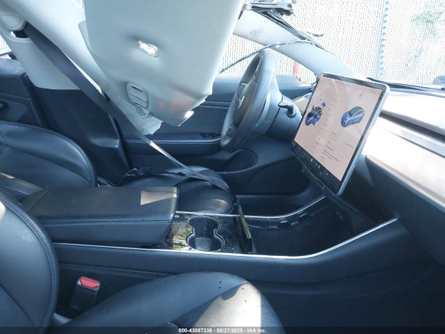 2019 TESLA MODEL 3 5YJ3E1EB2KF510370 Photo 4