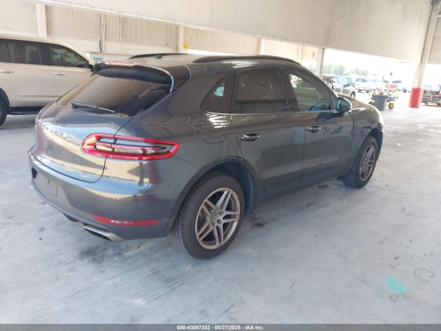 2018 PORSCHE MACAN WP1AA2A59JLB21681 Photo 3