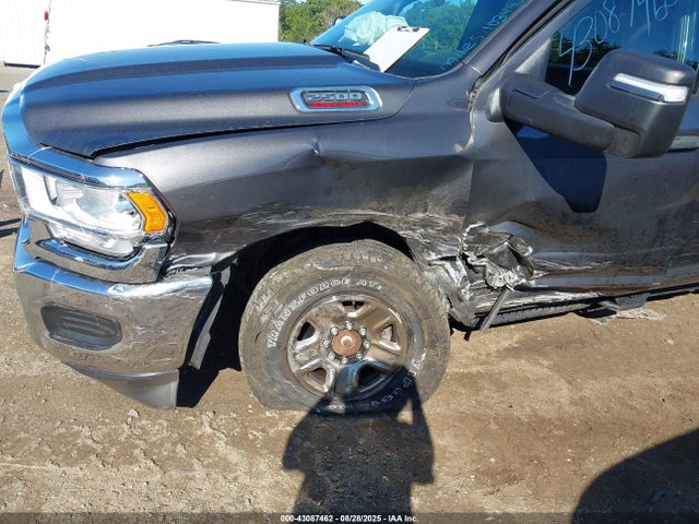 3C6UR5CJXRG158855 RAM 2500