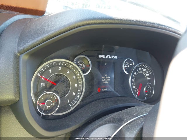 3C6UR5CJXRG158855 RAM 2500