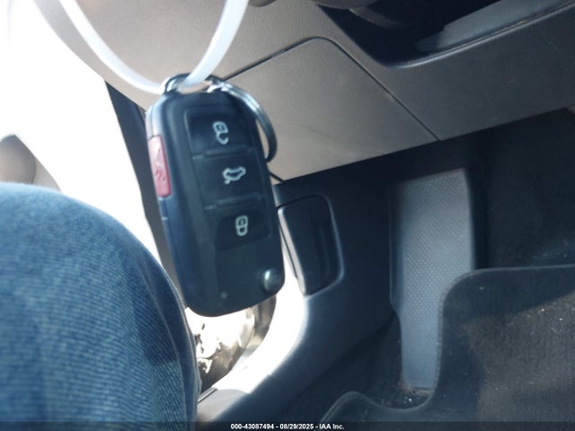 Aukcja sprzedaży 2016 Volkswagen Jetta 1.8t Sport, vin: 3VWD17AJ3GM299468, numer aukcji: 43087494