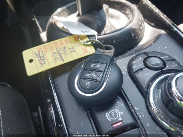 2022 MINI CLUBMAN WMWJZ9C05N2P85392 Photo 10