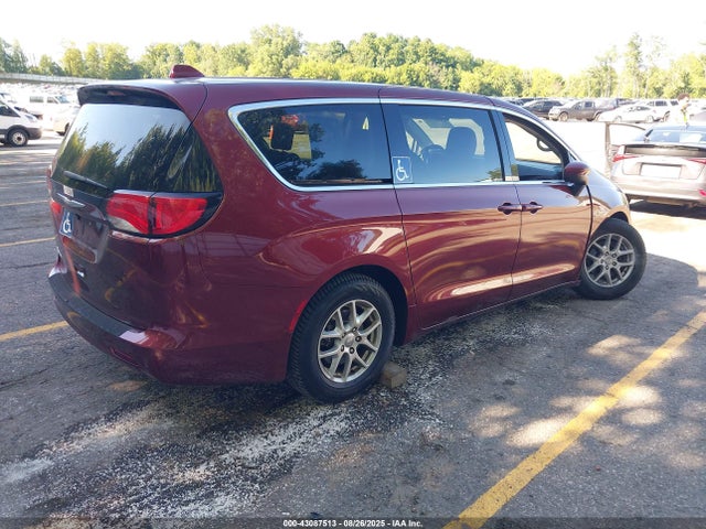 2018 Chrysler Pacifica Touring მანქანა იყიდება აუქციონზე, vin: 2C4RC1DG0JR148667, აუქციონის ნომერი: 43087513