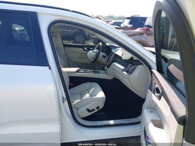 2025 VOLVO XC60 YV4M12RJ5S1122305 Photo 4
