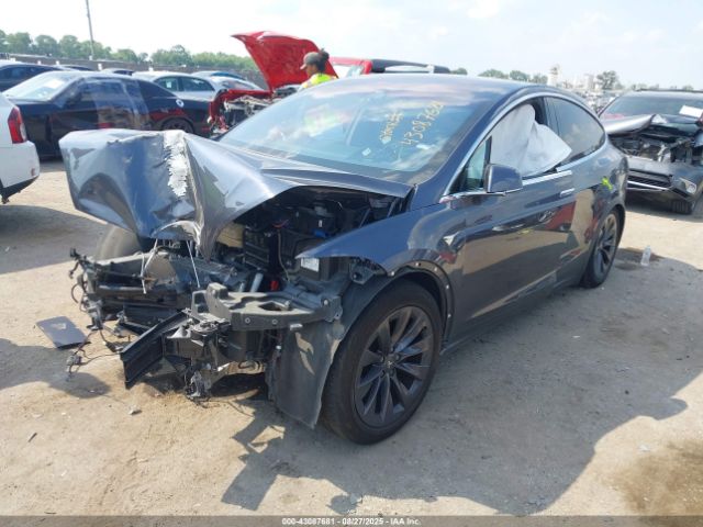 2019 TESLA MODEL X 5YJXCDE26KF150402 Photo 1