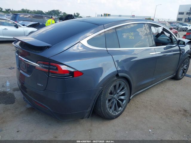 2019 TESLA MODEL X 5YJXCDE26KF150402 Photo 3