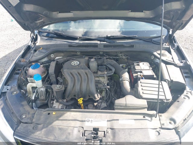 43087769 :رقم المزاد ، 3VW2K7AJ2FM243198 vin ، 2015 Volkswagen Jetta 2.0l S مزاد بيع