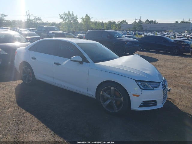 2017 AUDI A4 WAUANAF40HN011694 Photo 0