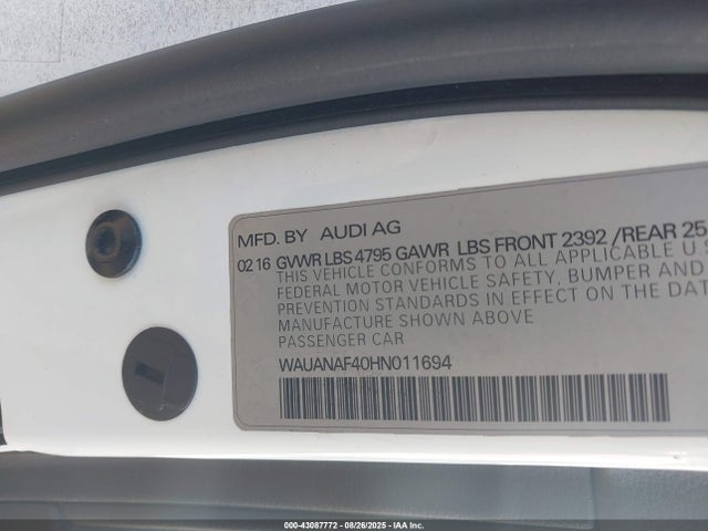 2017 AUDI A4 WAUANAF40HN011694 Photo 8