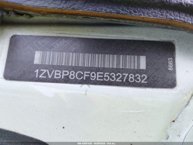 Ford 2014 2014 1ZVBP8CF9E5327832 Image 9