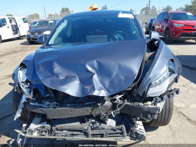 Tesla MODEL 3 2018 5YJ3E1EA6JF045646 Image 12