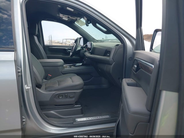 Chevrolet l84 2025 1GNS6DRD5SR284266 Image 5