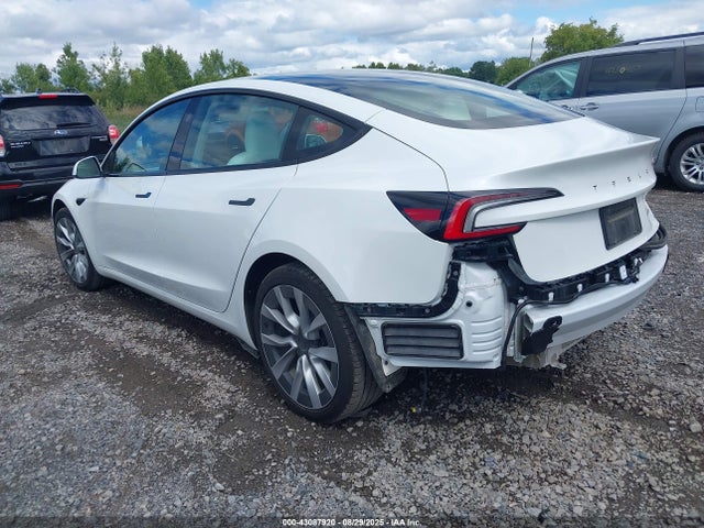 2024 TESLA MODEL 3 5YJ3E1EB2RF810761 Photo 2