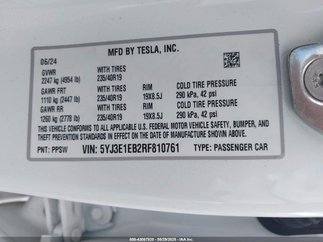 2024 TESLA MODEL 3 5YJ3E1EB2RF810761 Photo 8