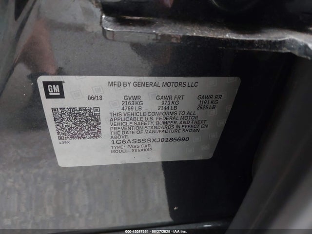 2018 CADILLAC CTS 1G6AS5SSXJ0185690 Photo 8