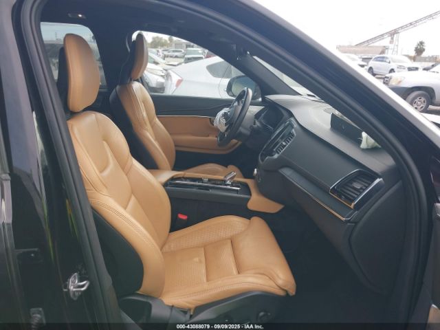 2021 VOLVO XC90 RECHARGE PLUG-IN HYBRID YV4BR0CL6M1675093 Photo 4