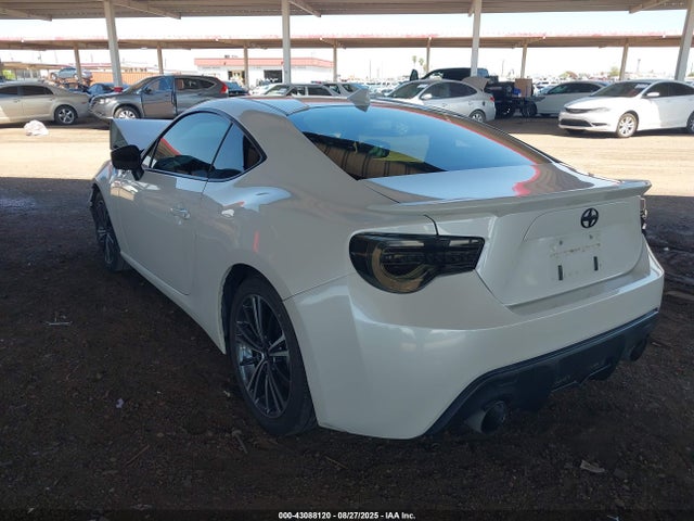 JF1ZNAA19F9710515 Scion 2000cc na