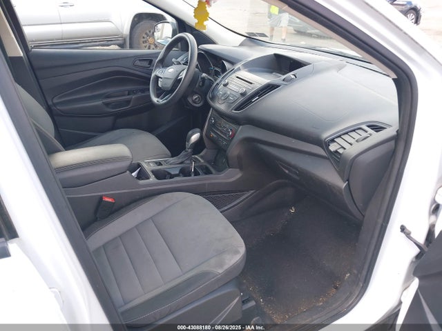 1FMCU0F71HUE25636 Ford 2.5l i-vct