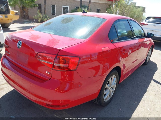 3VWD17AJ5FM305723 Volkswagen 1.8t