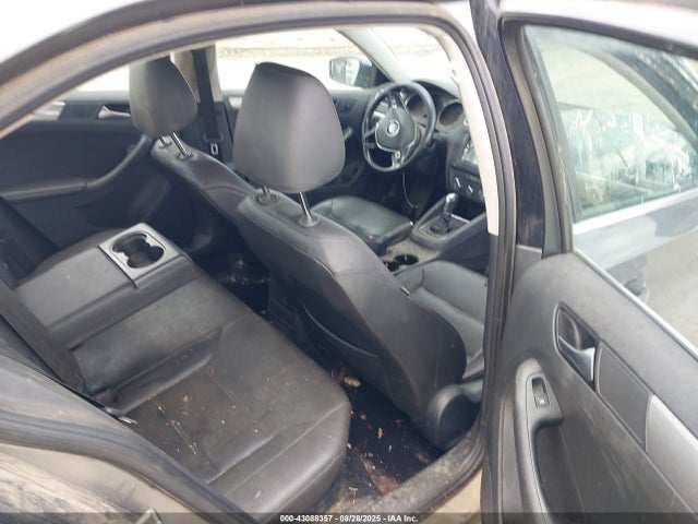 3VWDB7AJ0HM330173 Volkswagen 1.4 tsi