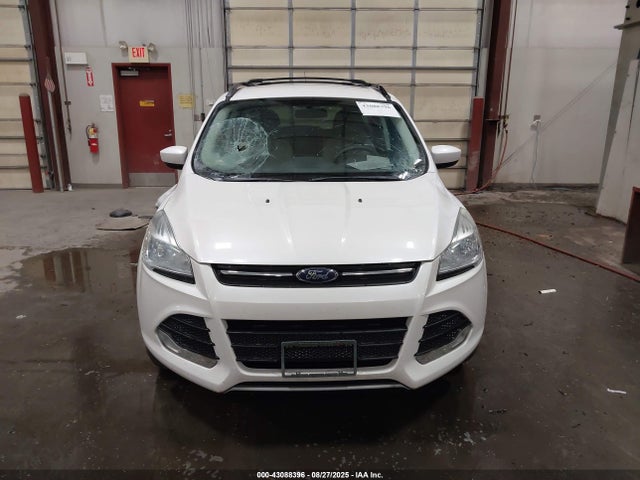 1FMCU9GX1FUB12716 Ford Escape