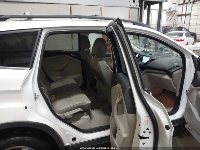 1FMCU9GX1FUB12716 Ford Escape