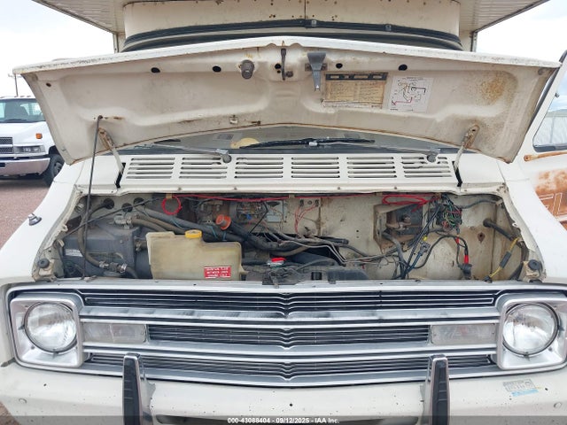 43088404 :رقم المزاد ، C096267S0227 vin ، 1977 Dodge Truck مزاد بيع