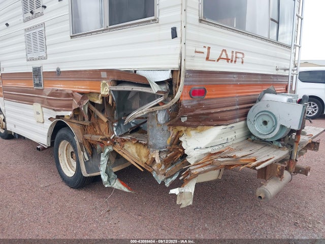 43088404 :رقم المزاد ، C096267S0227 vin ، 1977 Dodge Truck مزاد بيع
