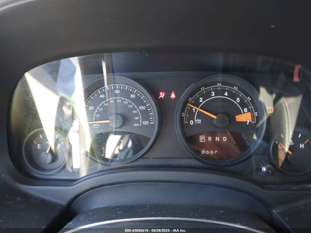 1C4NJCBA1GD711235 Jeep Compass