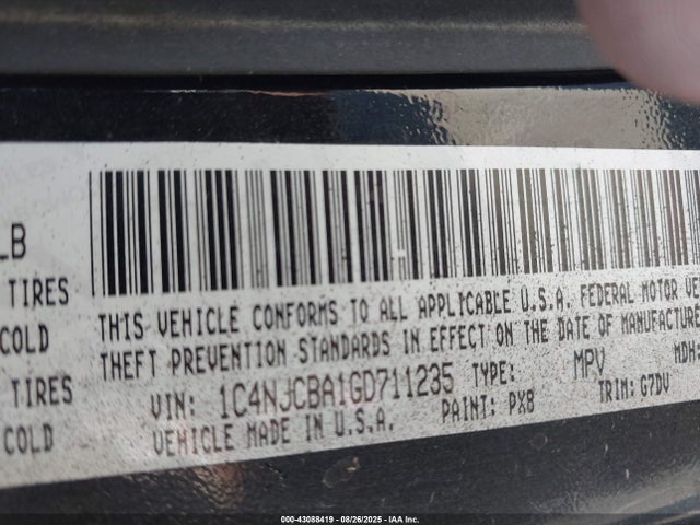1C4NJCBA1GD711235 Jeep Compass
