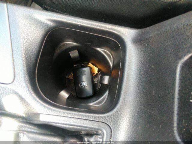 2018 TOYOTA RAV4 HYBRID JTMRJREV3JD248220 Photo 10