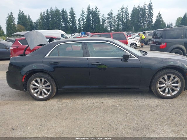 2C3CCARG5GH234350 Chrysler 300