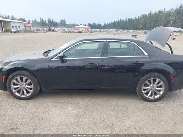 2C3CCARG5GH234350 Chrysler 300