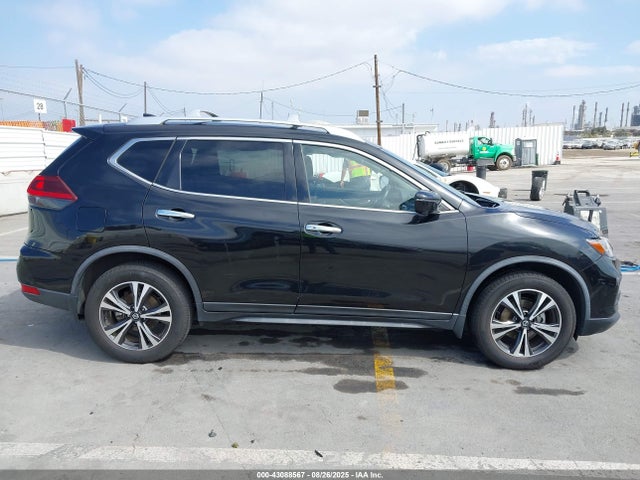 JN8AT2MV5KW386352 Nissan 2019