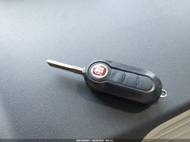 2012 FIAT 500 3C3CFFAR2CT352312 Photo 10