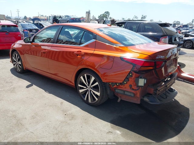 1N4BL4CV9MN419851 Nissan Altima