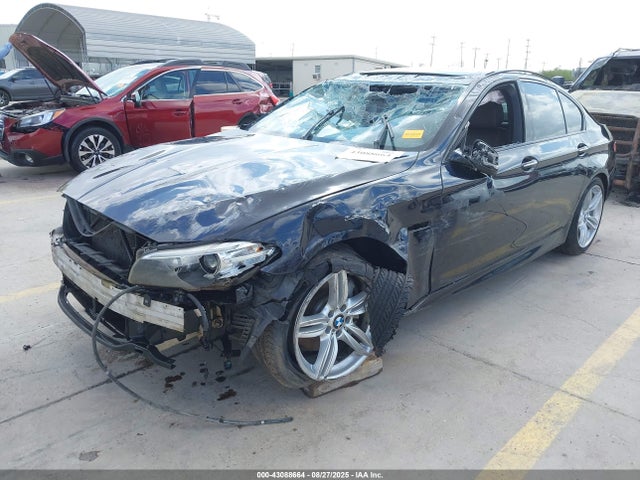 BMW 535i Xdrive 2015 WBA5B3C59FD543645 Image 2