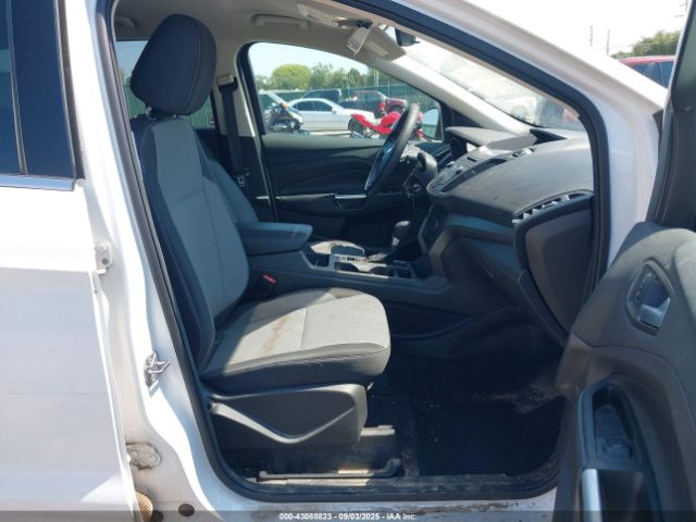2017 FORD ESCAPE 1FMCU0GD0HUE77277 Photo 4