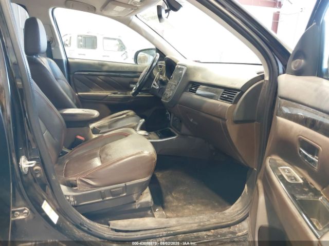 2018 MITSUBISHI OUTLANDER PHEV JA4J24A56JZ030739 Photo 4