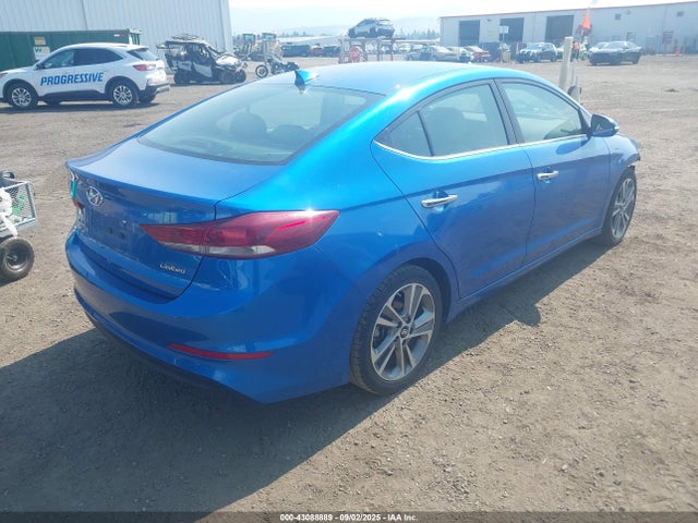 5NPD84LF3HH069572 Hyundai Elantra