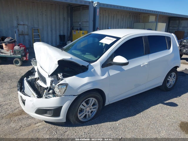 1G1JC6SH0F4175585 Chevrolet luw