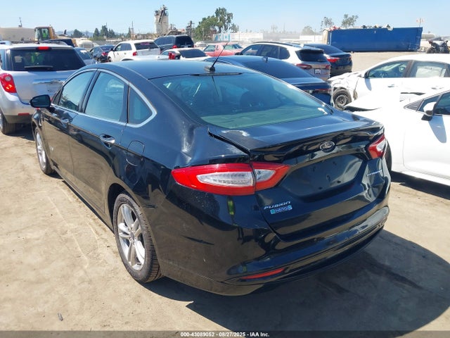 Ford 2016 2016 3FA6P0SU5GR320677 Image 3
